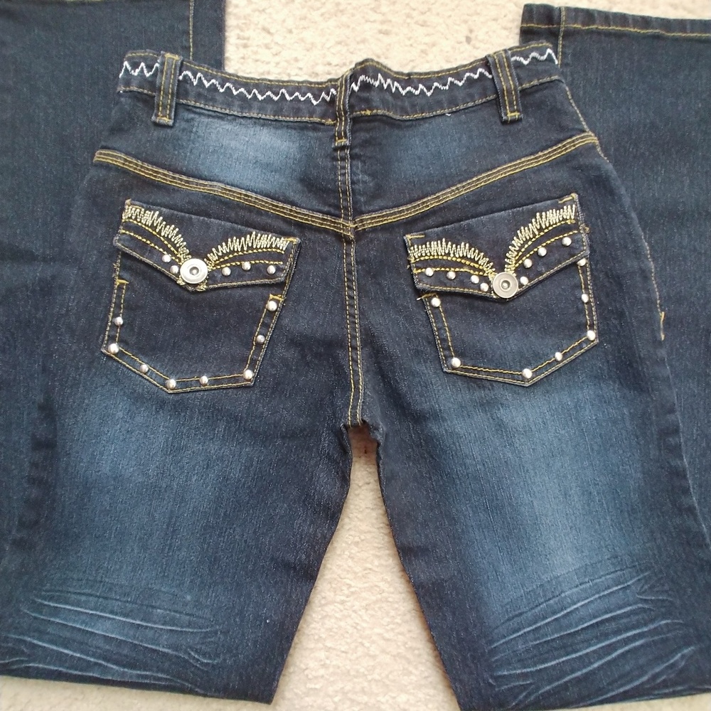 🌟Women stylish jeans with embellished back